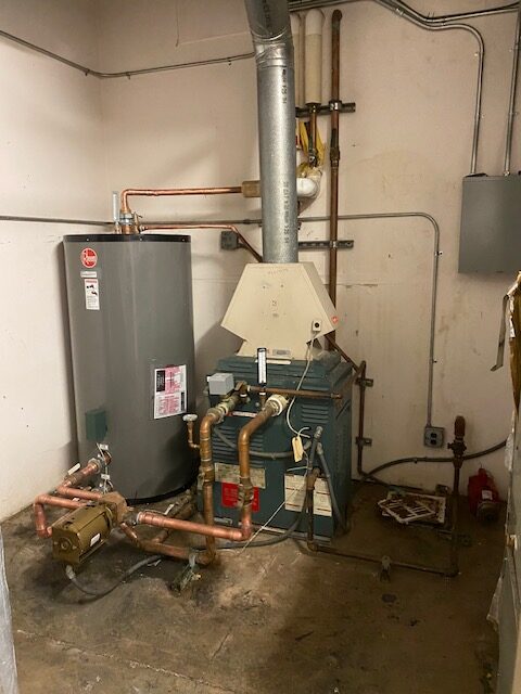 The water heater setup in its entirety.